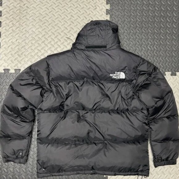 The North Face Men’s Black Puffer Jacket - Picture 3 of 4